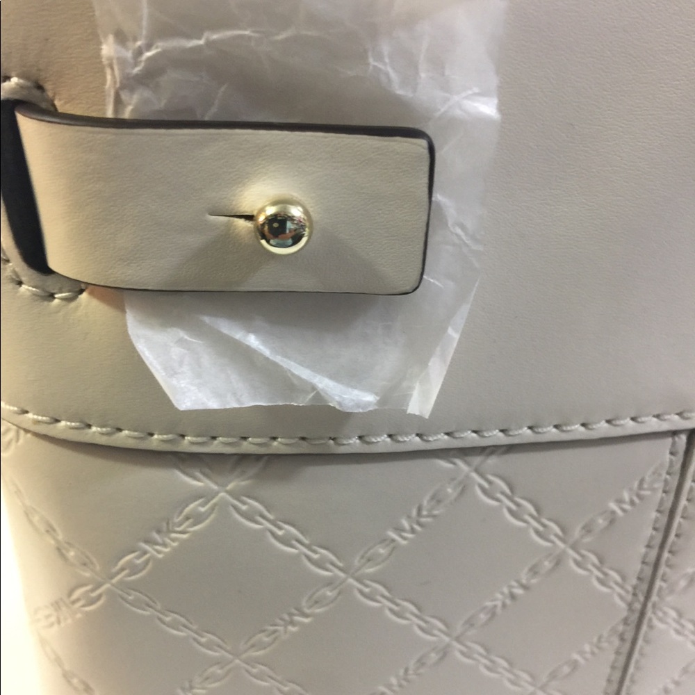 Michael Kors Gramercy Chain Embossed  Satchel. - Picture 7 of 14